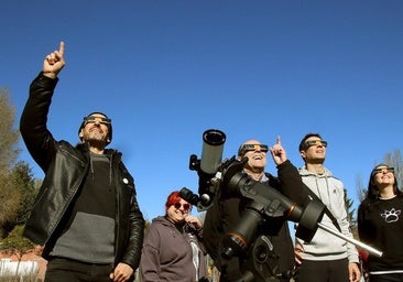 Sólo queda un año y León ensaya para el histórico eclipse total de Sol