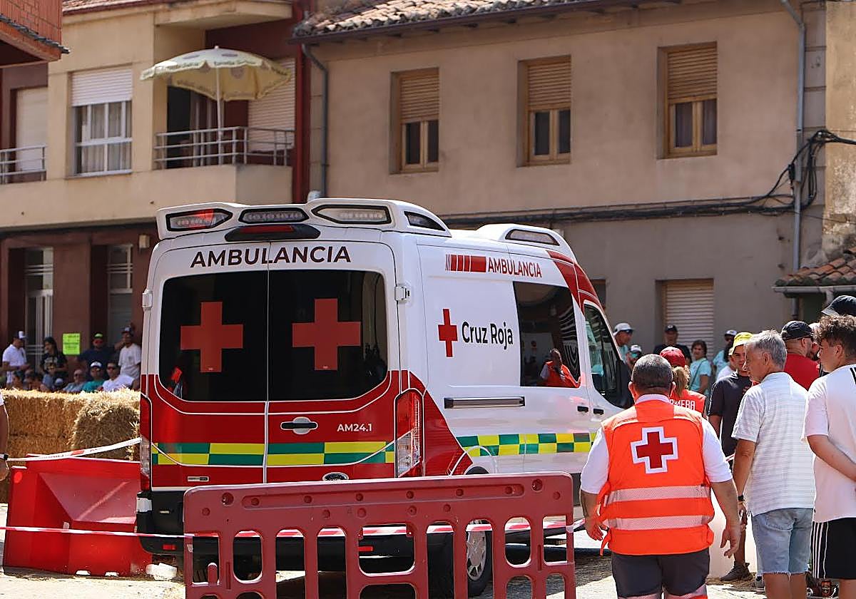 Imagen de una ambulancia en servicio.