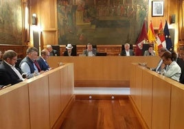 Imagen de archivo de un pleno de la Diputación de León.
