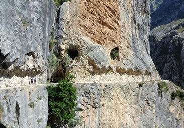 La ruta del Cares, cerrada por riesgo de desprendimientos