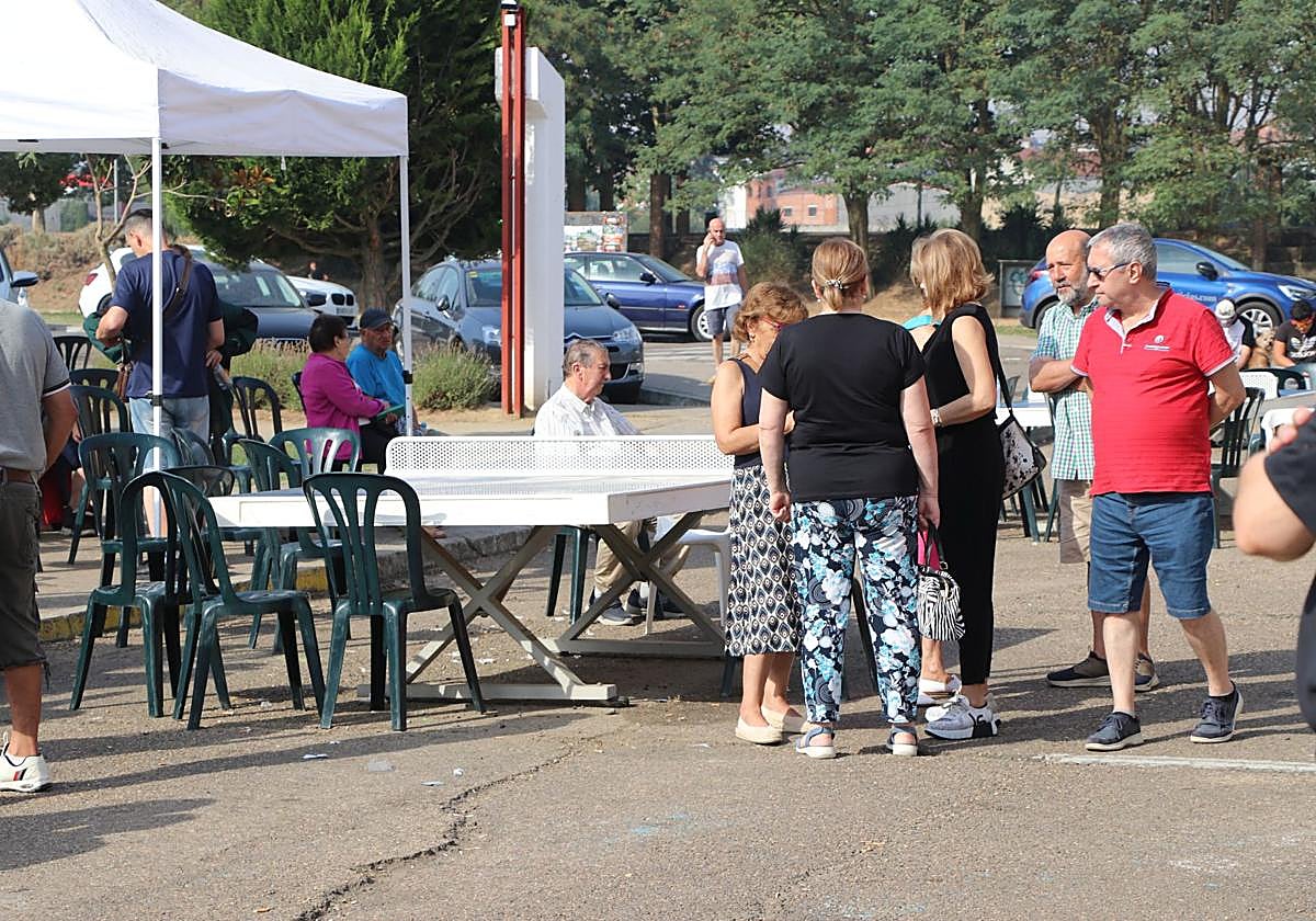 Vecinos desalojados en La Bañeza.
