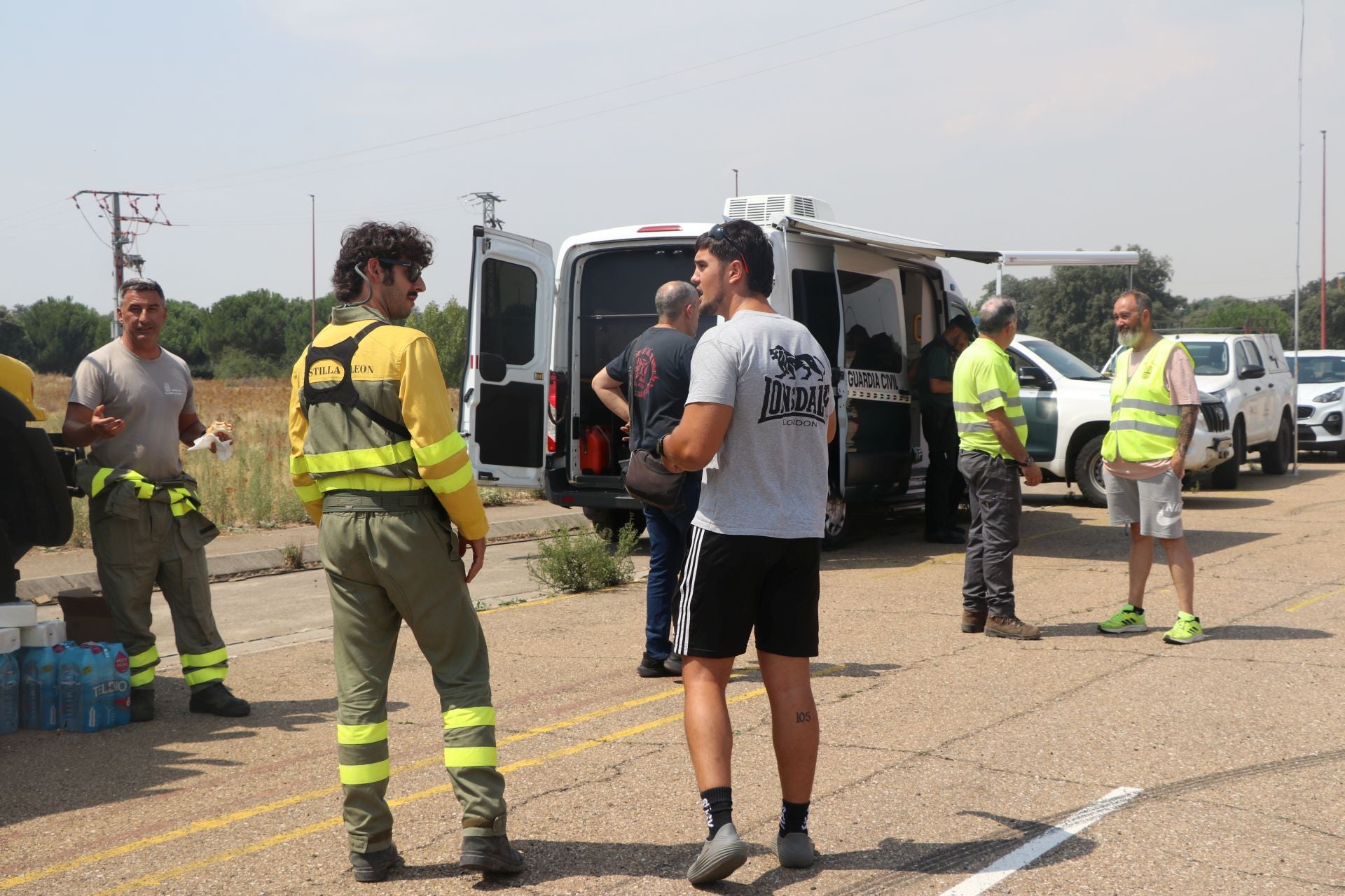 El Puesto de Mando Avanzado coordina la lucha contra el incendio de Castrocalbón