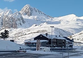 Cafetería Salencias hotel Pico Agujas II.