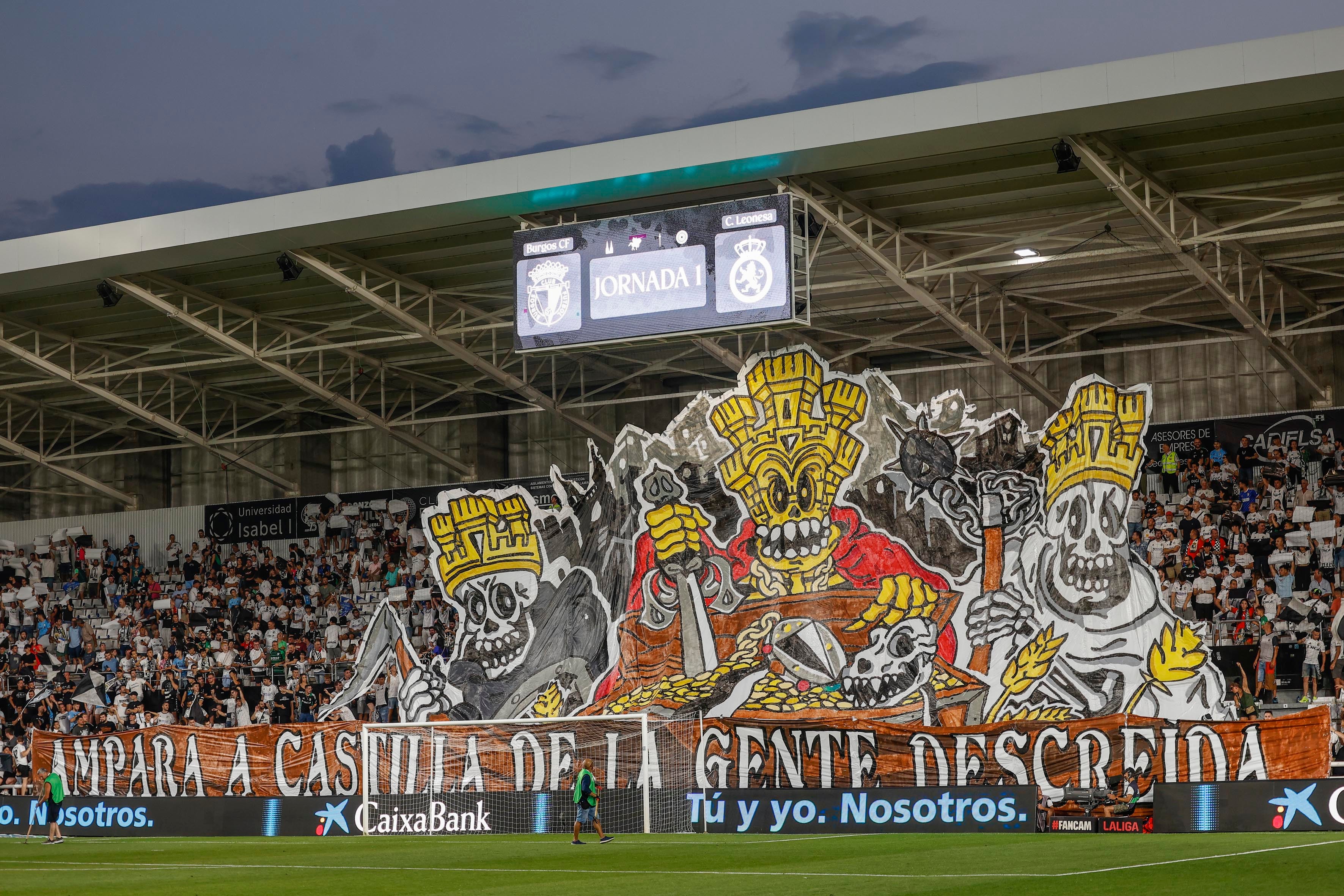 Las mejores imágenes del duro estreno de la Cultural ante el Burgos