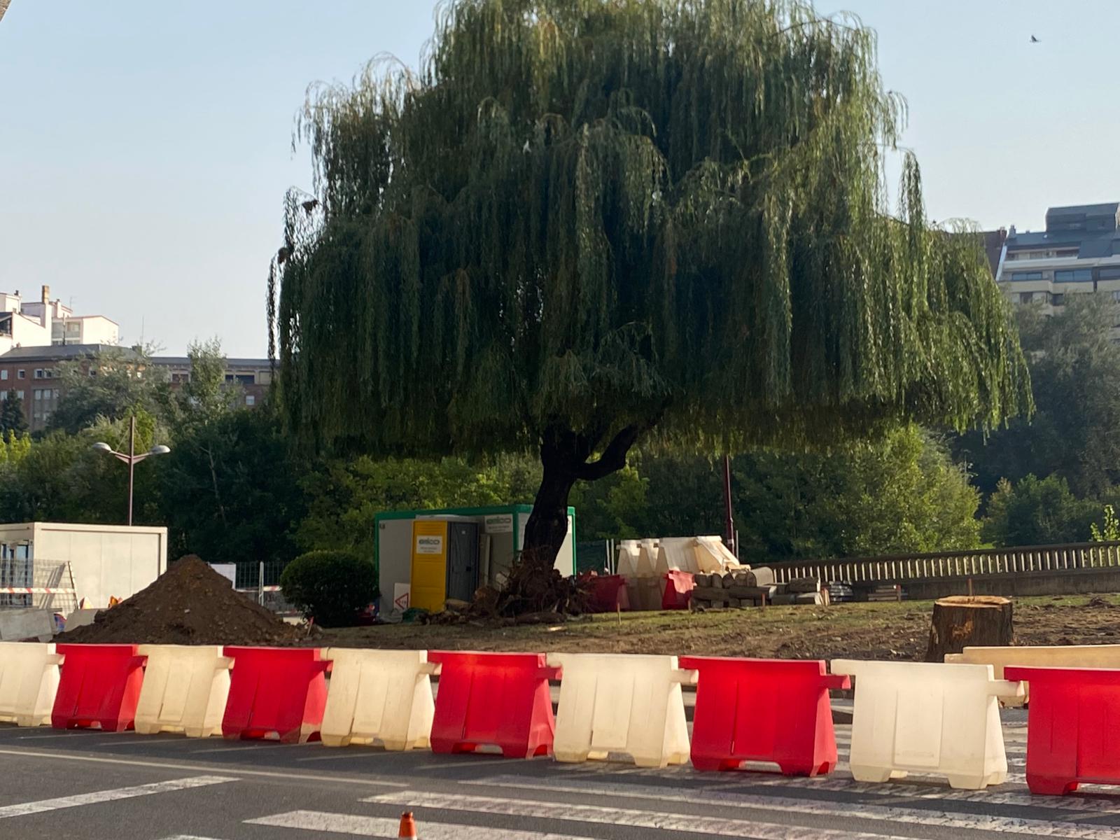 Imágenes de la obra en el Puente de los Leones