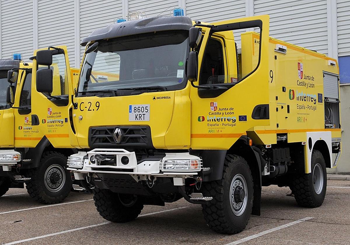 Imagen de archivo de dos motobombas de la Junta.