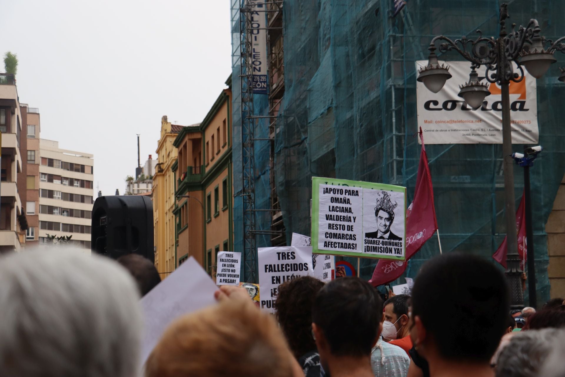 Miles de personas claman: «El monte es del pueblo leonés»