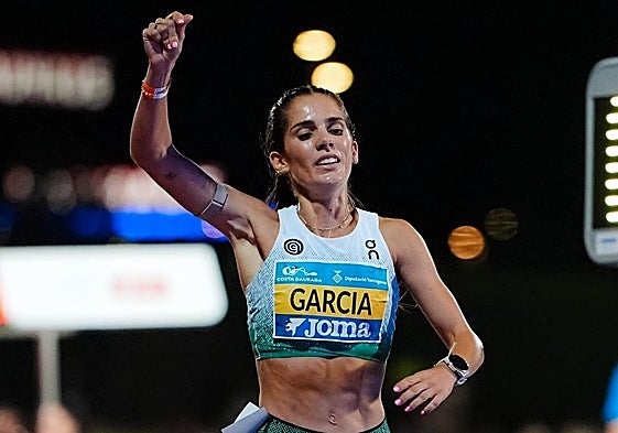 Una nueva gesta de Marta García: pulveriza su récord en 5.000 metros