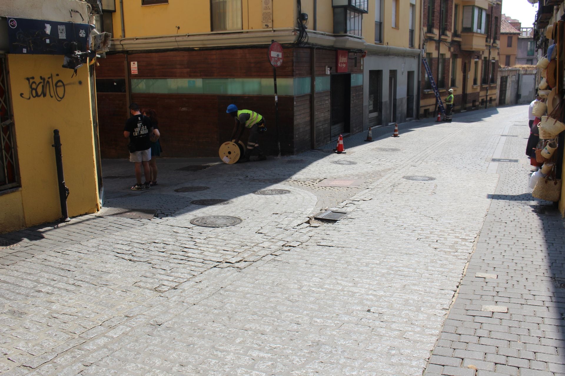 La Plaza Mayor de León luce reformada al completo