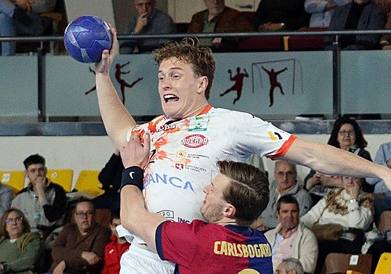 Lindqvist, en un partido con el Abanca Ademar.