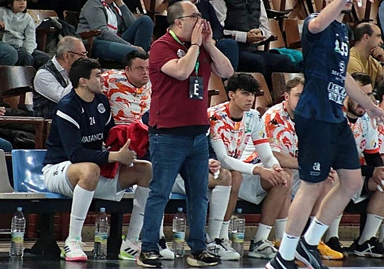 Dani Gordo, en un encuentro con el Abanca Ademar