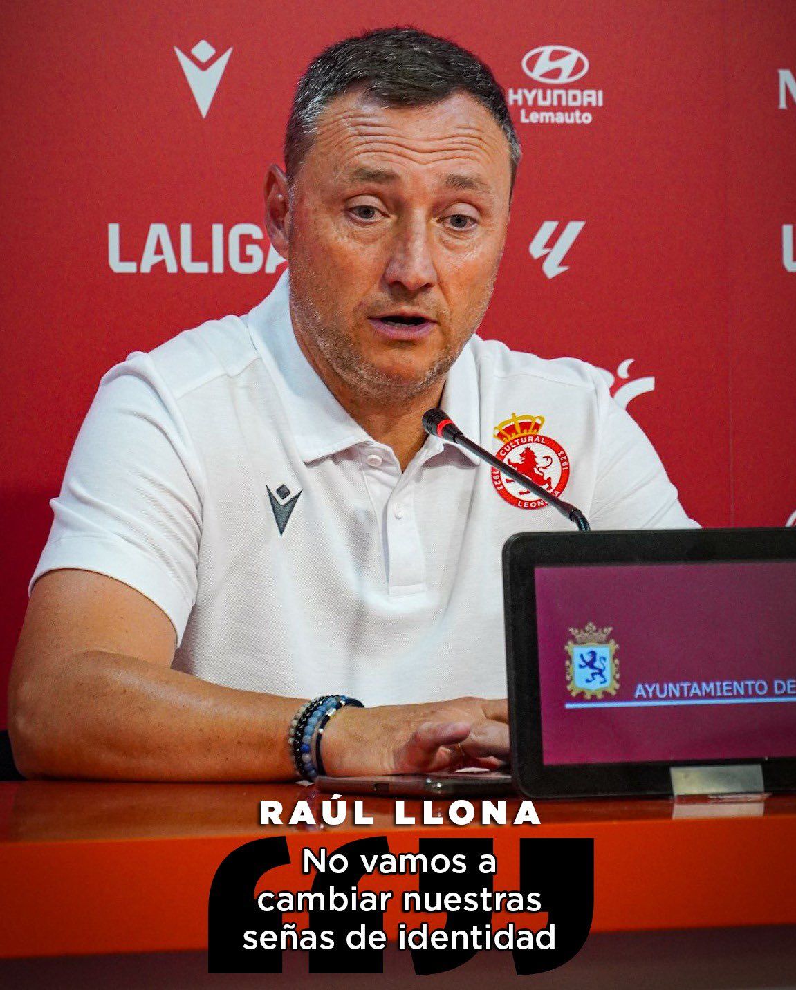 Raúl Llona, en la sala de prensa de la Cultural