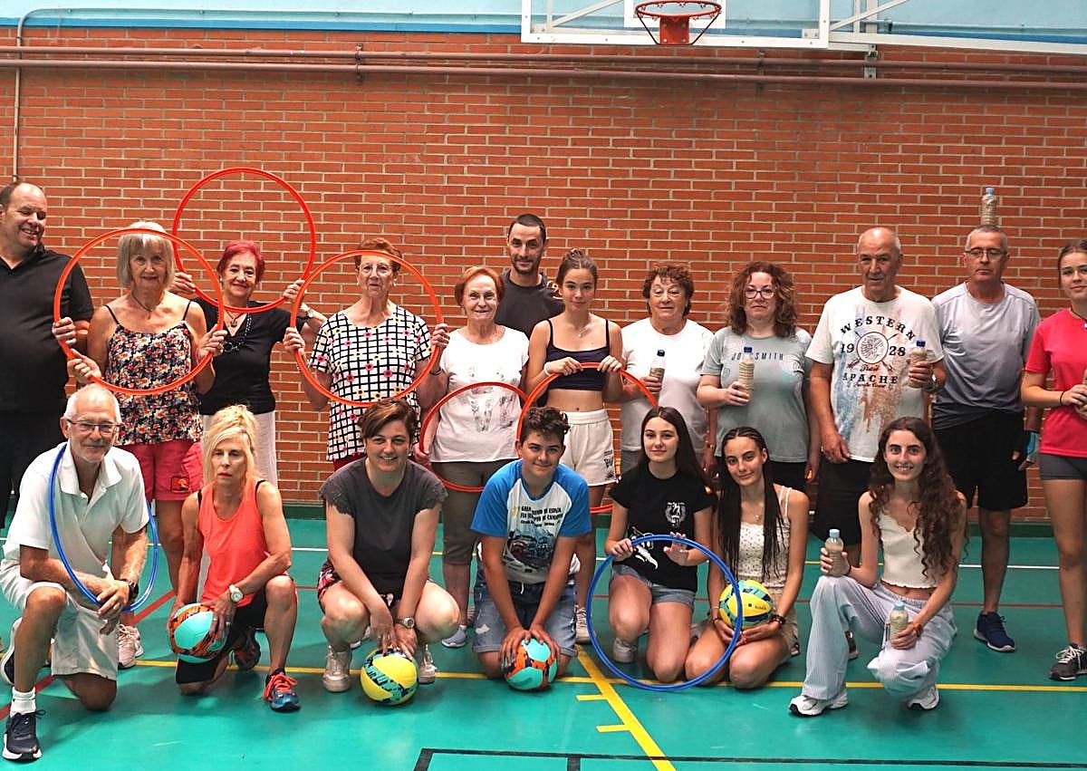 Imagen secundaria 1 - Varias actividades deportivas realizadas en la investigación financiada por las becas Ralbar.