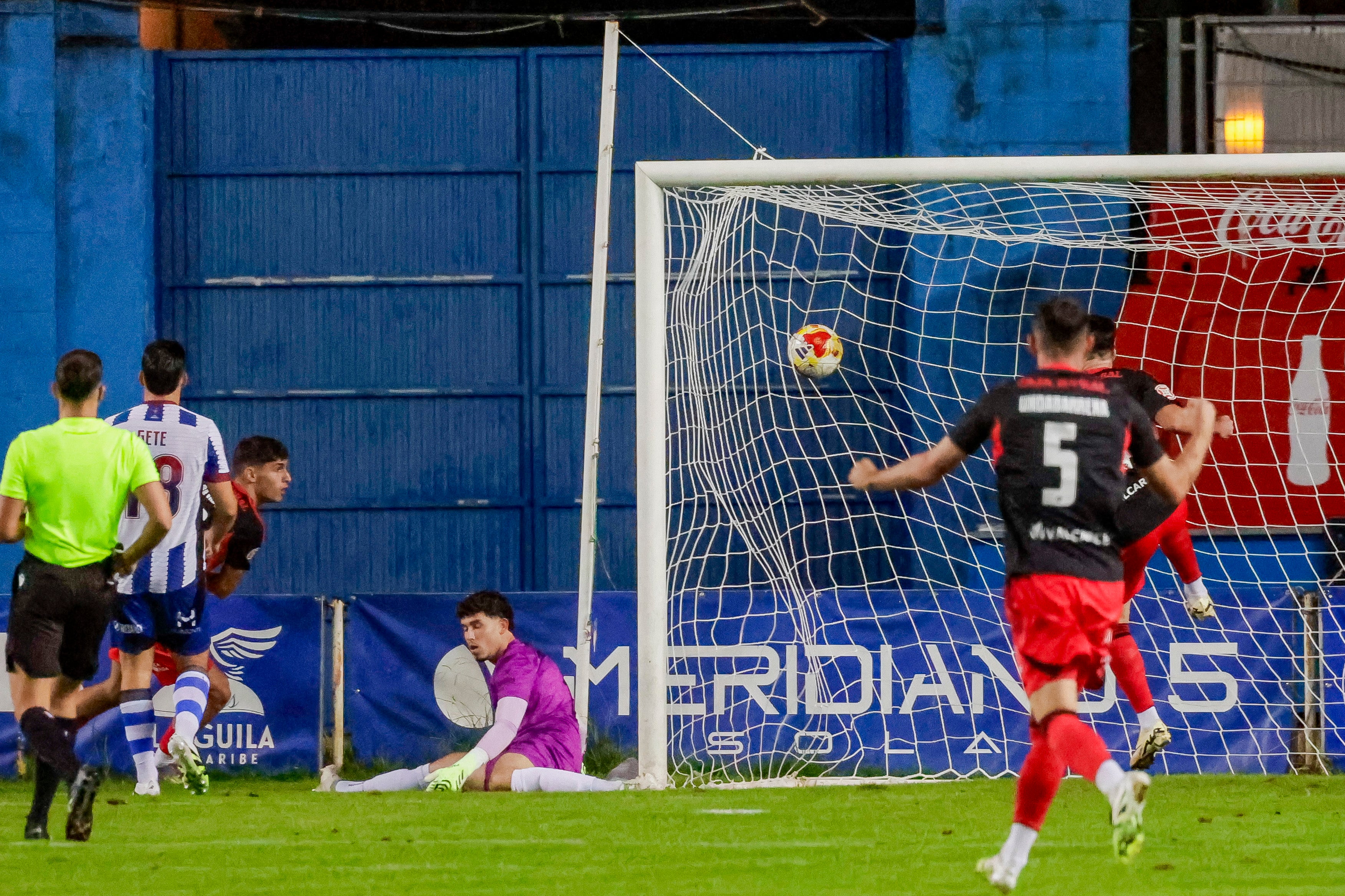 Las mejores imágenes del Real Avilés Indutrial - SD Ponferradina