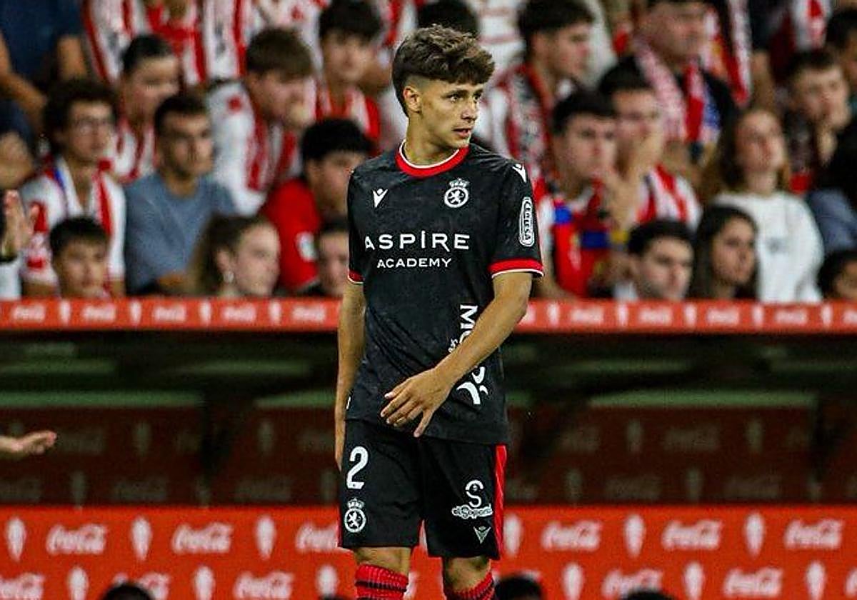 Guzmán, en el último duelo ante el Real Sporting