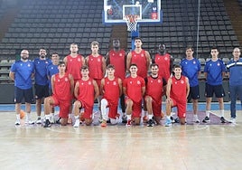 Foto de equipo de la Cultural para la 2025/26