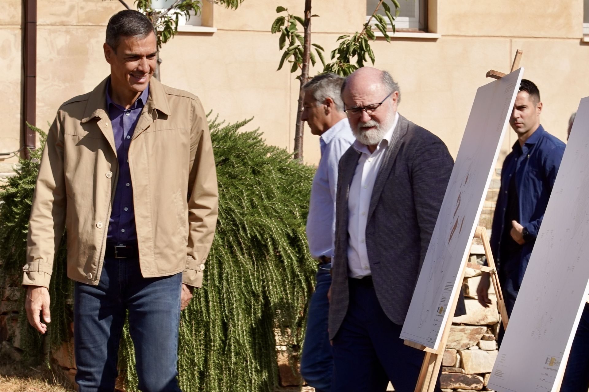 Las imágenes de la visita de Pedro Sánchez a León