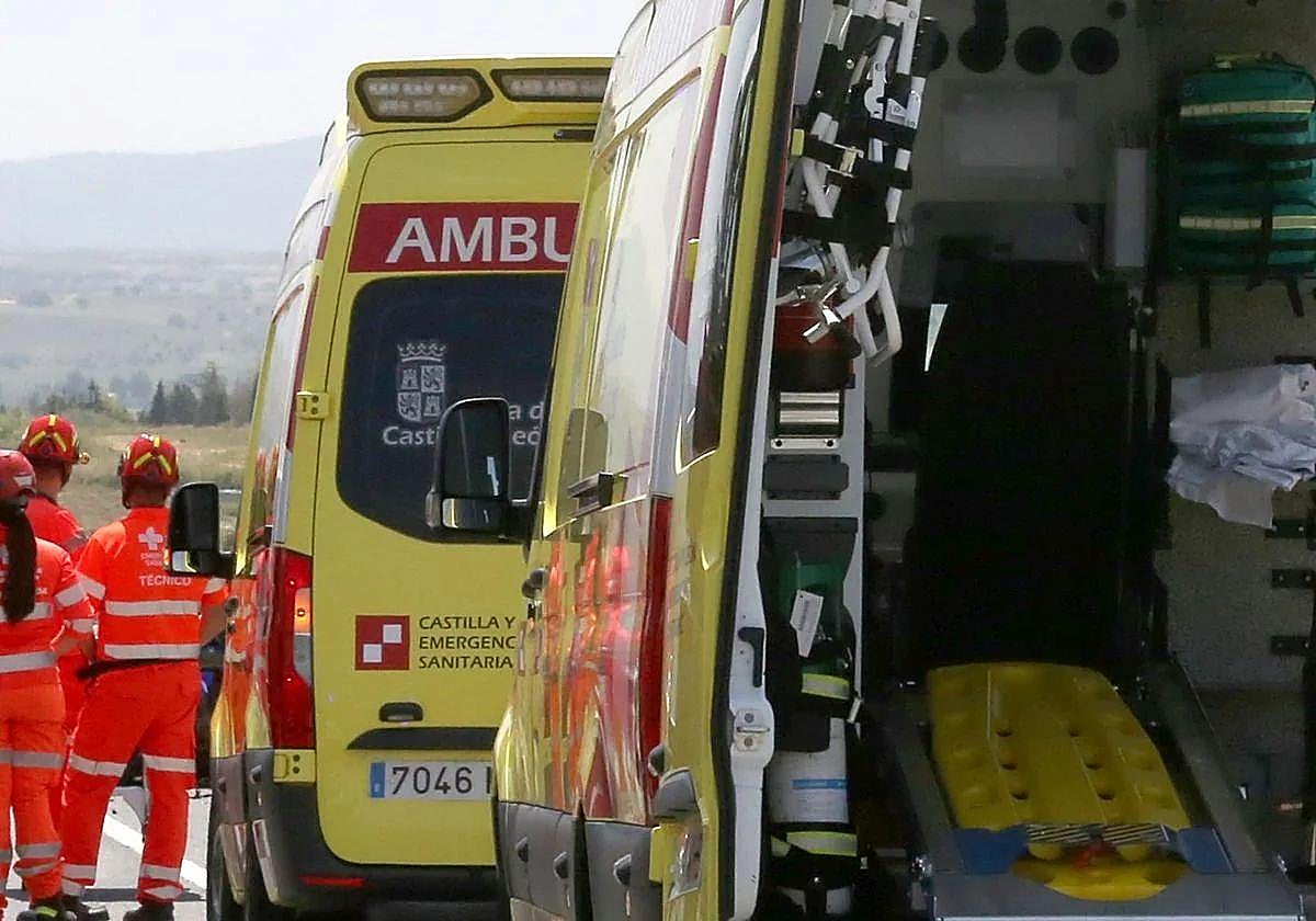 Dos ambulancias en un accidente en Segovia.