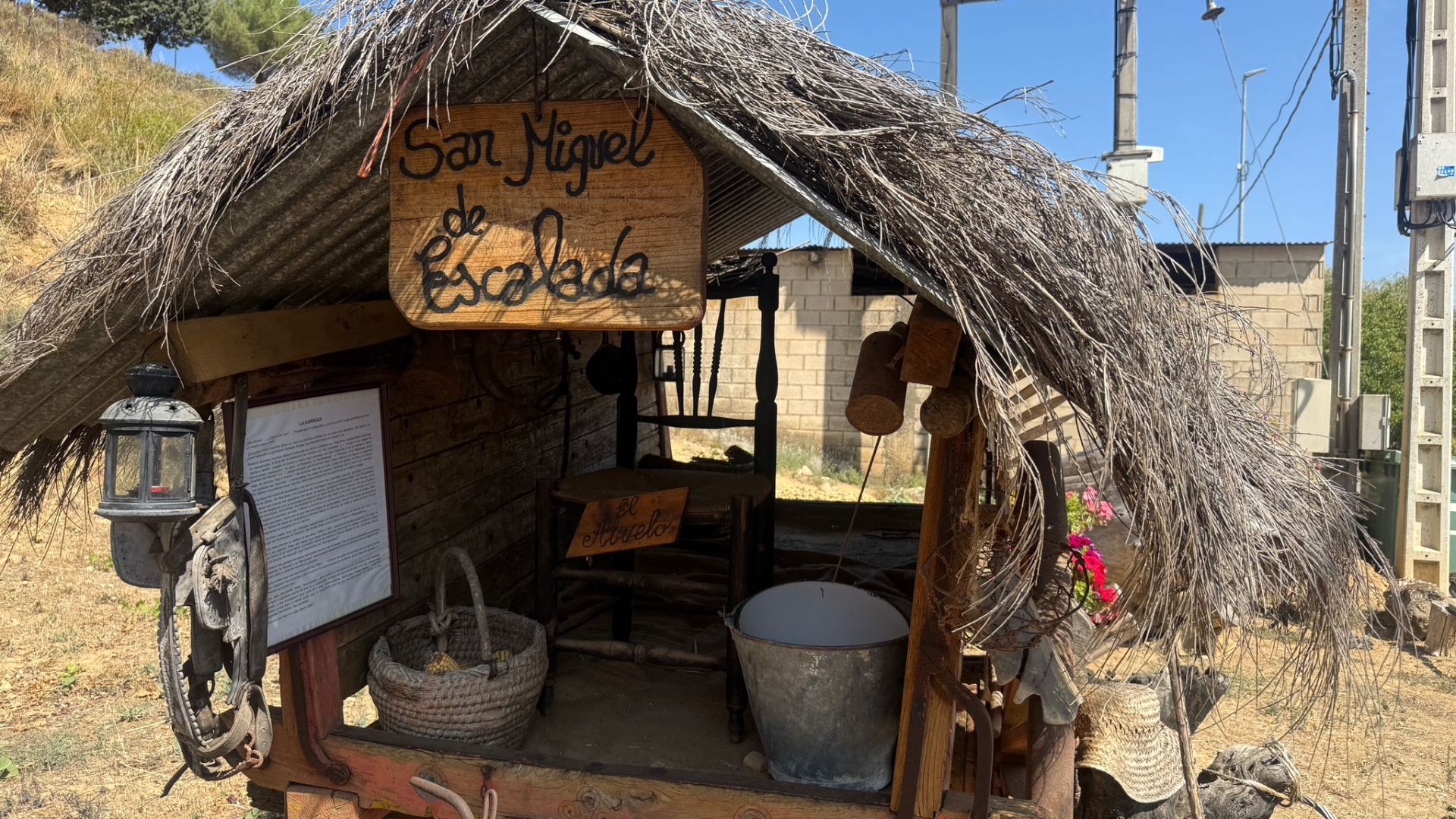 Imágenes del rincón de Ricardo en San Miguel de Escalada