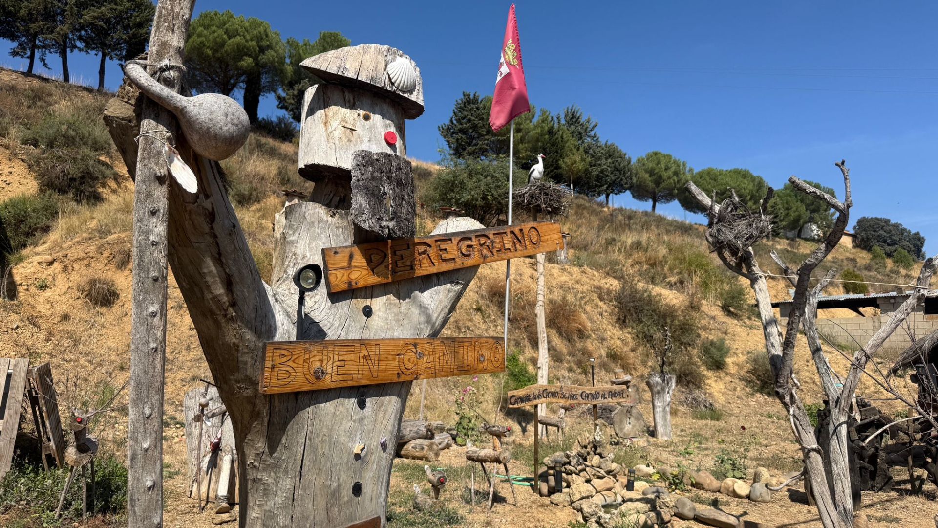 Imágenes del rincón de Ricardo en San Miguel de Escalada