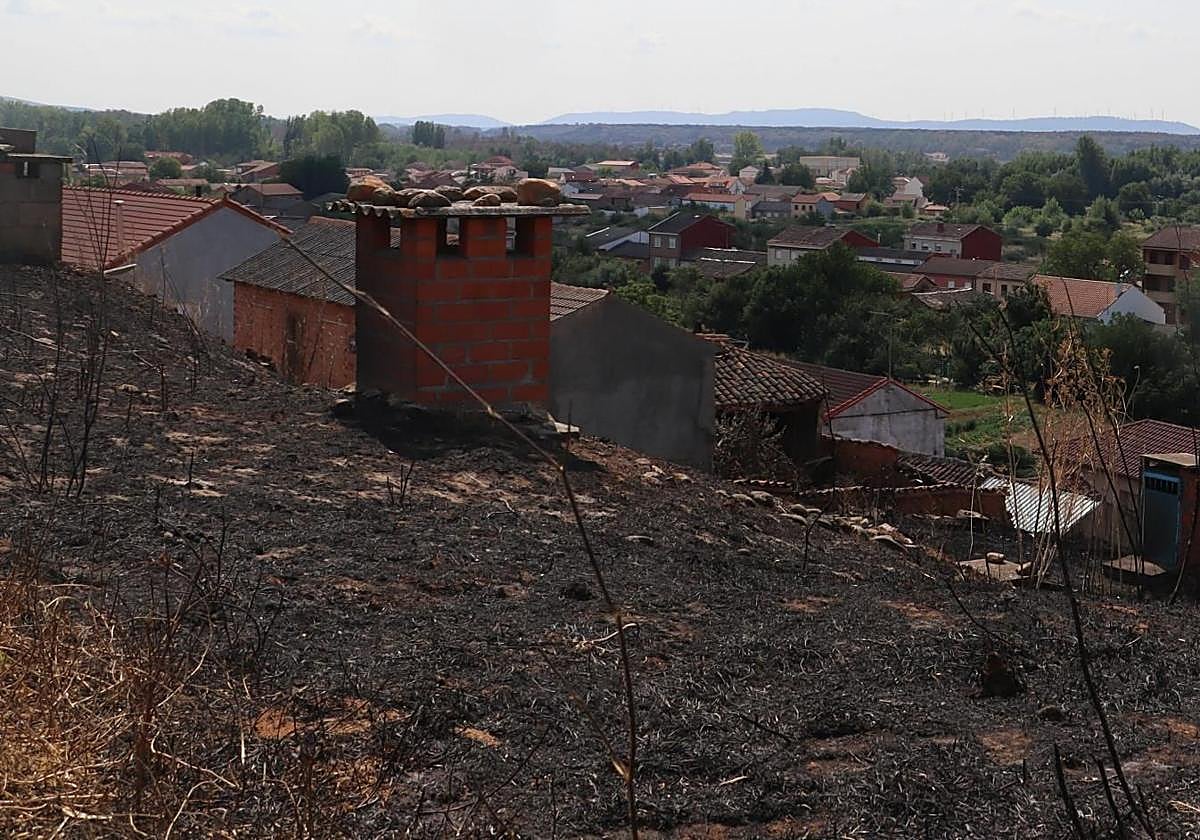 Incendio en Castrocalbón.