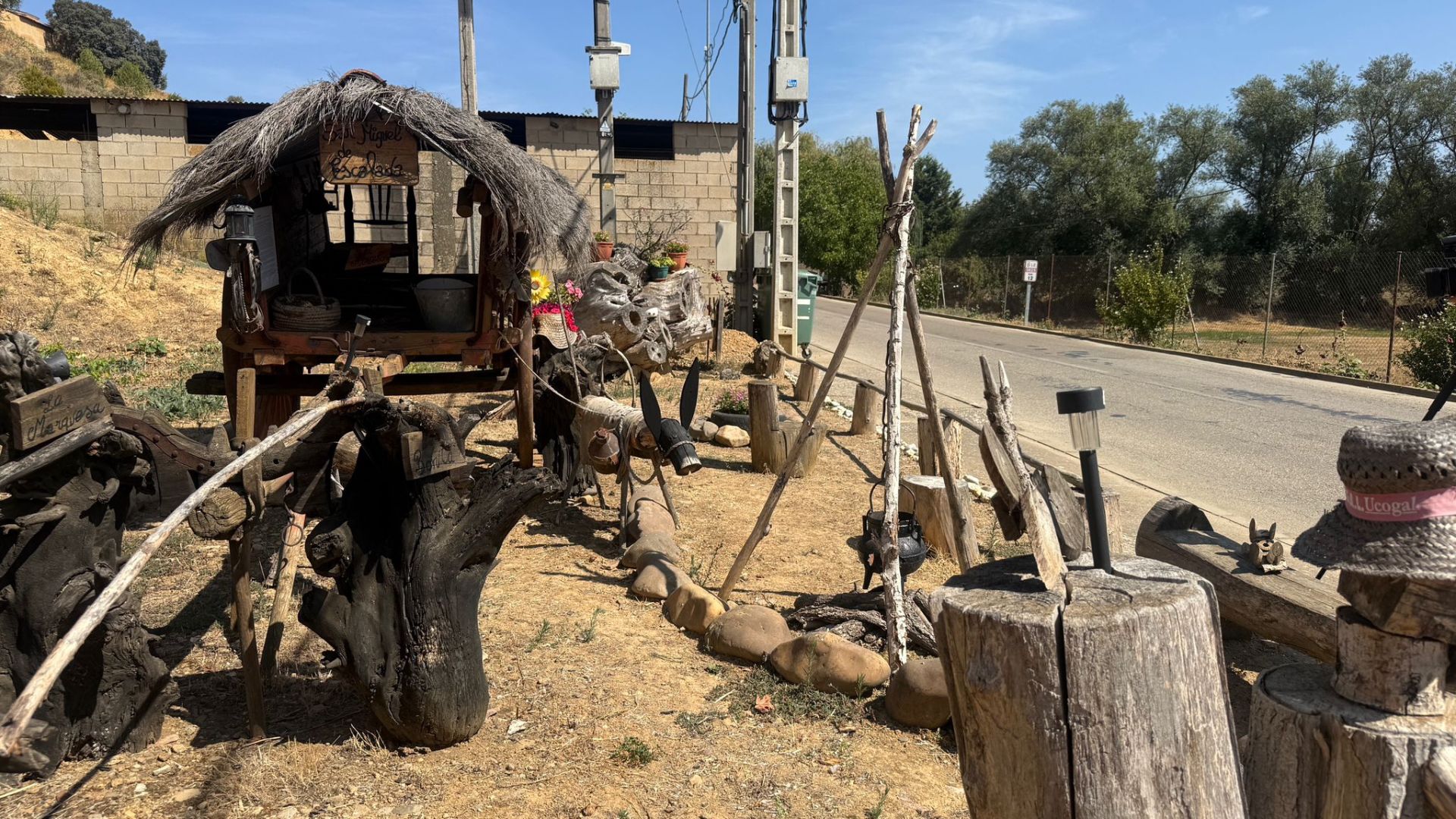 Imágenes del rincón de Ricardo en San Miguel de Escalada