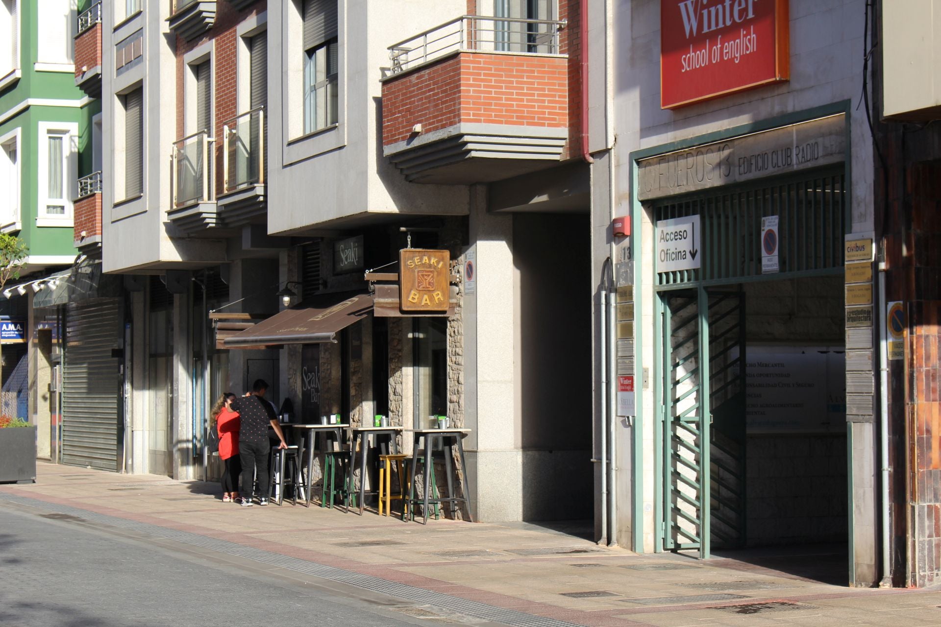 La calle Fuero cumple sus primeras semanas como peatonal