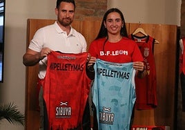 Presentación de las nuevas equipaciones del BF León.