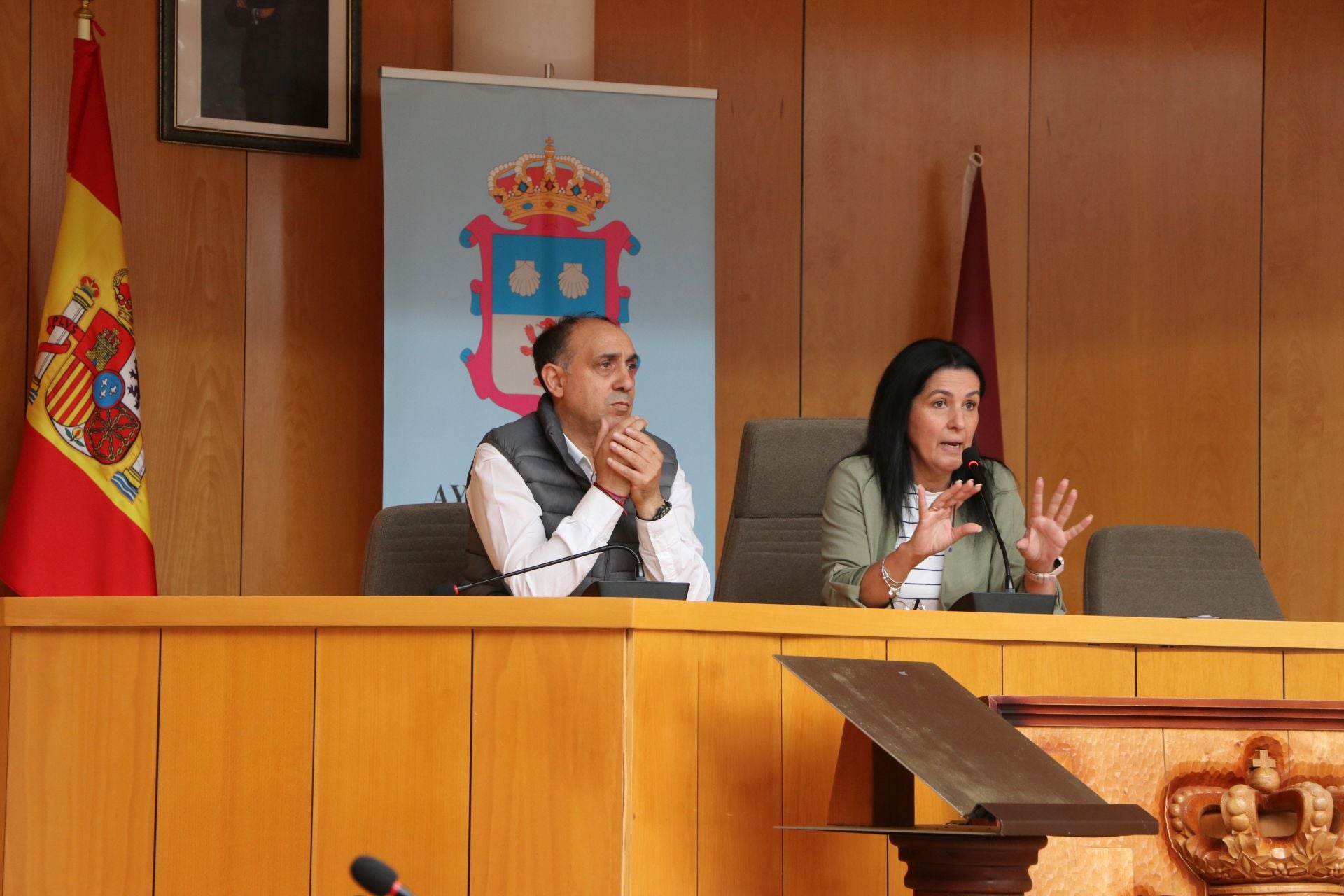 Imágenes de la manifestación en el Ayuntamiento de San Andrés del Rabanedo