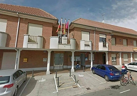 Casa consistorial de Vega de Infanzones.