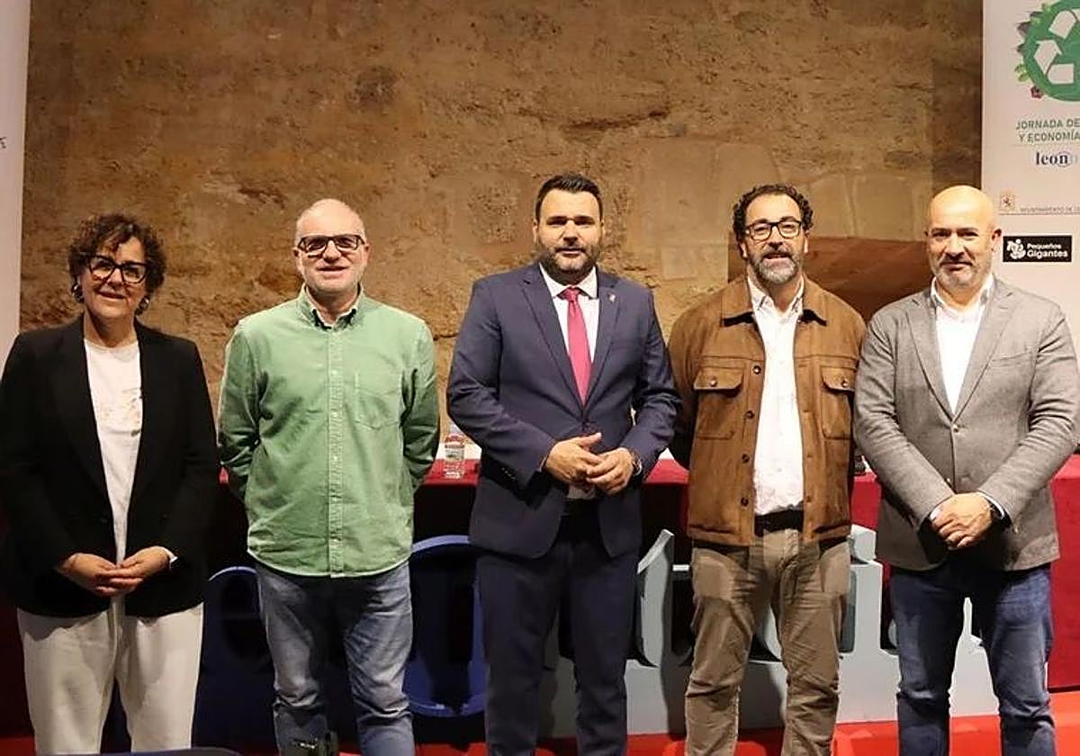 Imagen del Encuentro con Leonoticias sobre economía circular