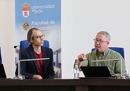 Charla en la Facultad de Educación.