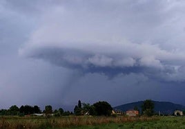 Posibilidad de tormentas y granizo antes de recibir al otoño