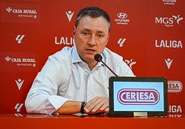 Raúl Llona, entrenador de la Cultural.