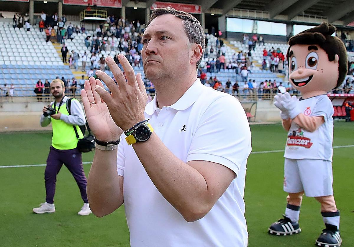 Raúl Llona, entrenador de la Cultural.