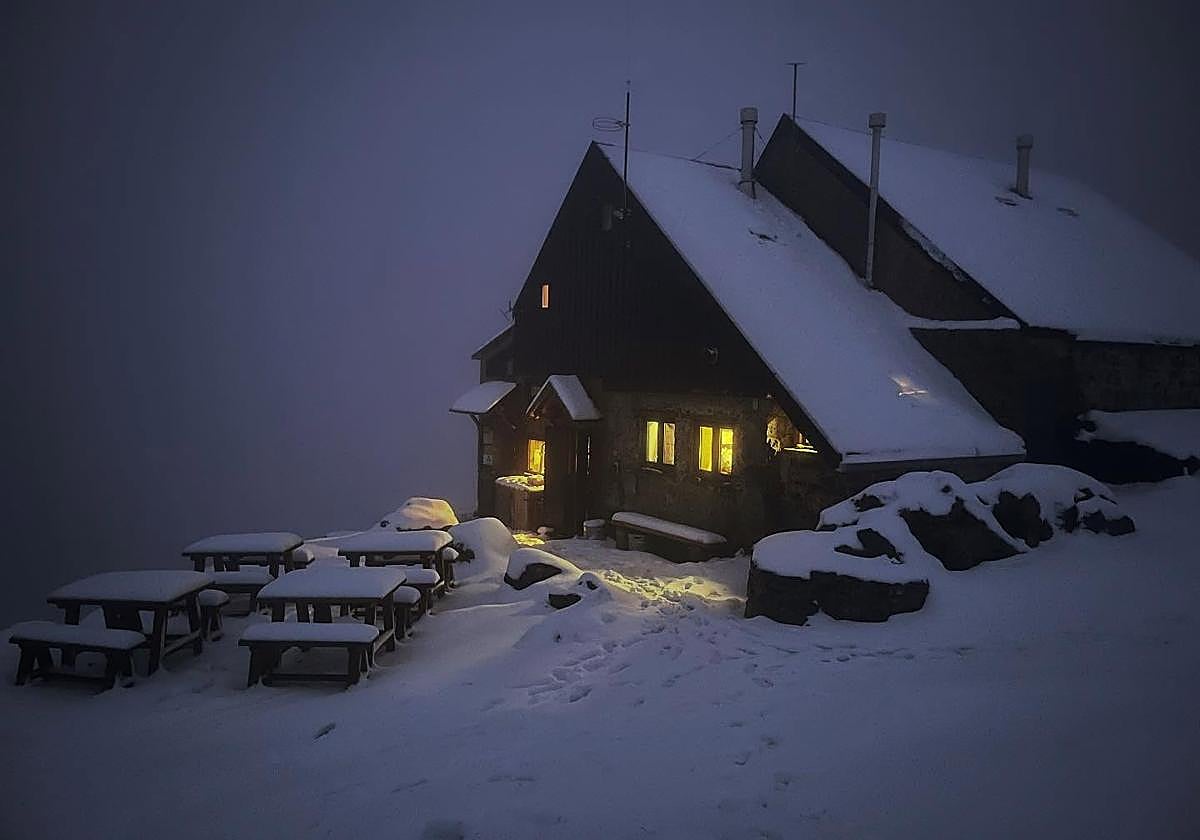 La impresionante imagen de la primera nevada de la temporada en León