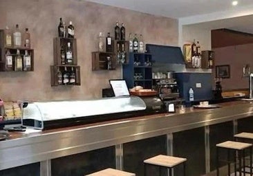 Una localidad leonesa alquila el bar de su Casa de Cultura por 600 euros al mes