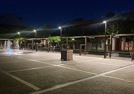 Iluminación de la plaza.