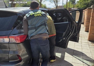 Dos detenidos y un investigado por varios robos en La Bañeza y Santa María del Páramo