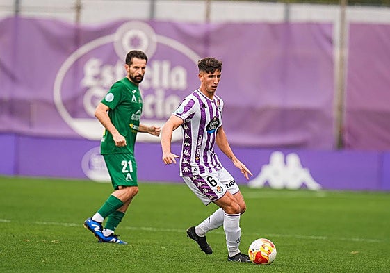 Imagen del partido entre el Real Valladolid Promesas y el Atlético Astorga.