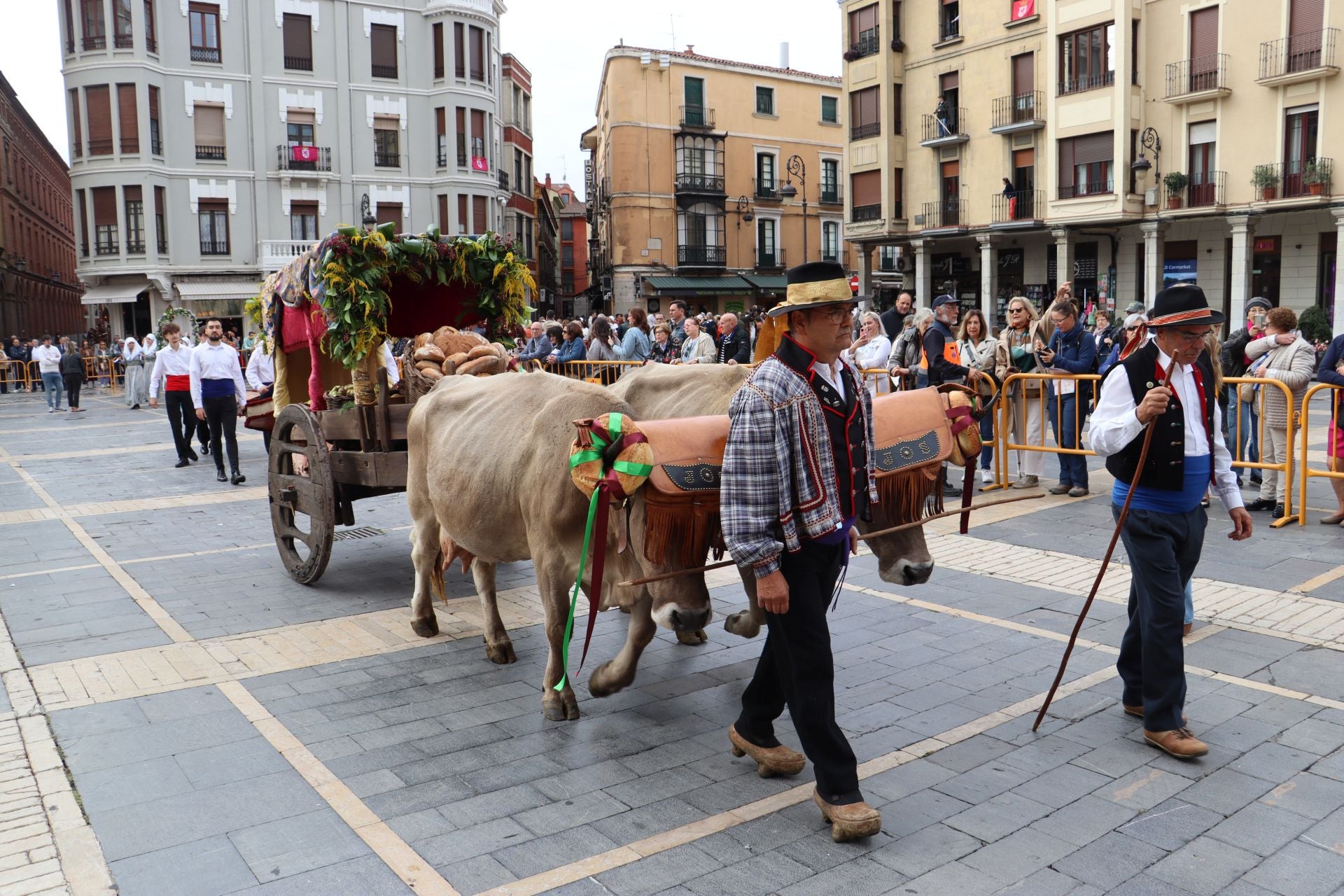 Las imágenes de la ceremoria de las Cantaderas y el acto del Foro u oferta