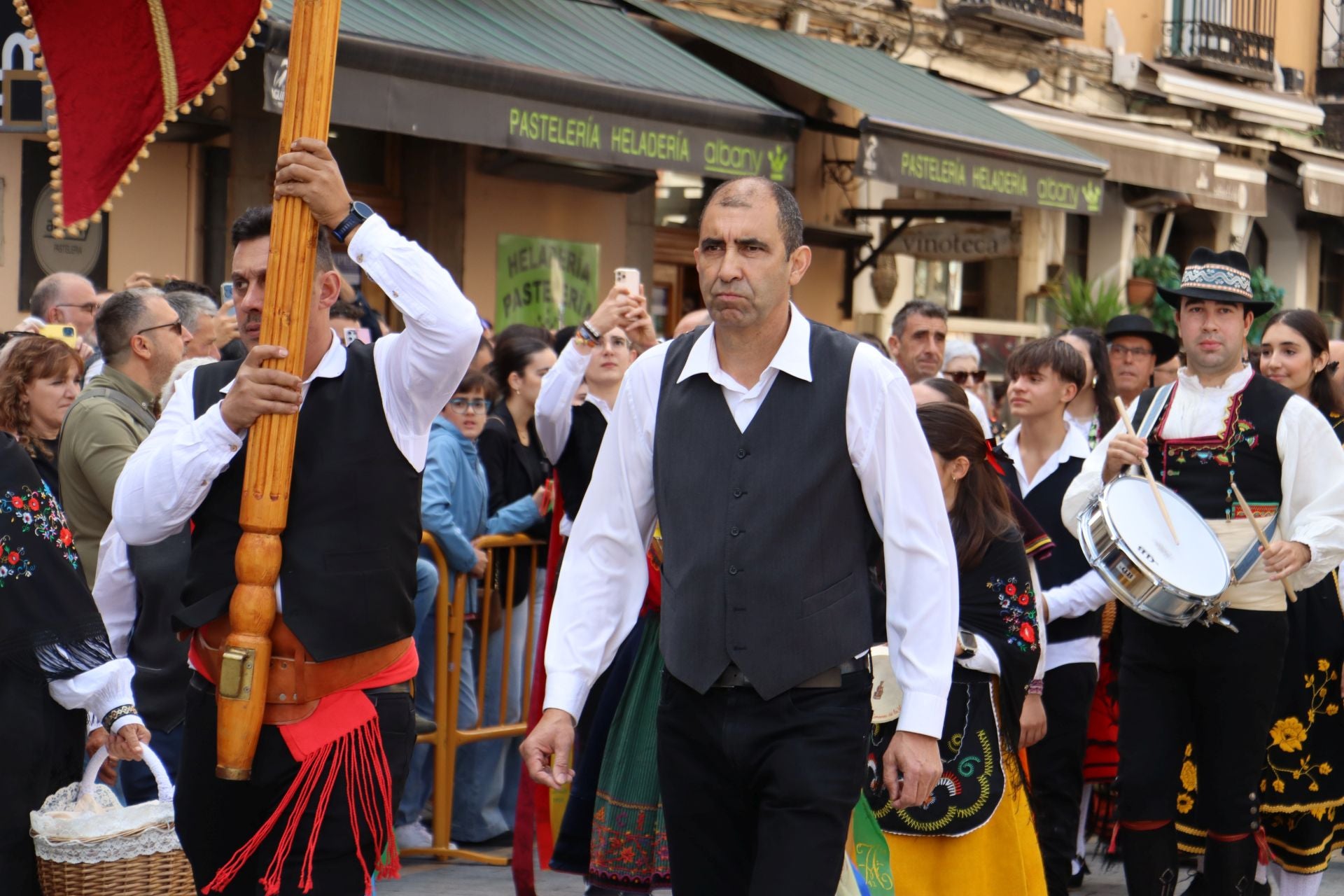 Las mejores imágenes del desfile de pendones por León