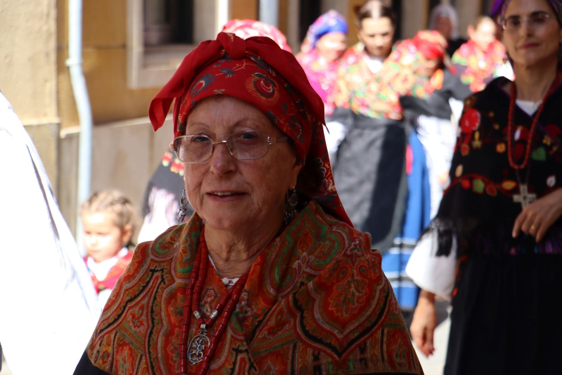 Las mejores imágenes del desfile de carros engalanados