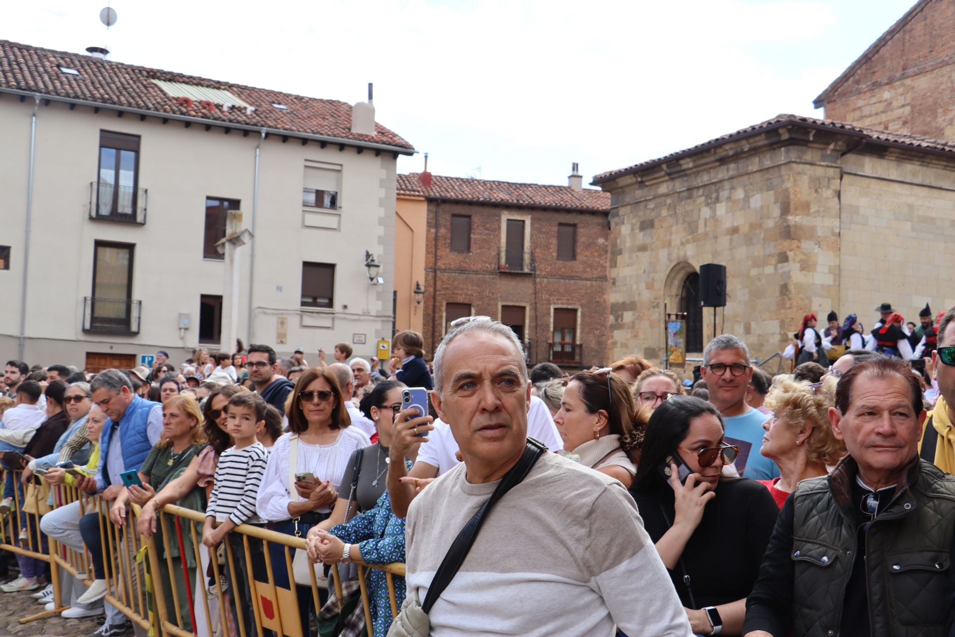 Las mejores imágenes del desfile de carros engalanados