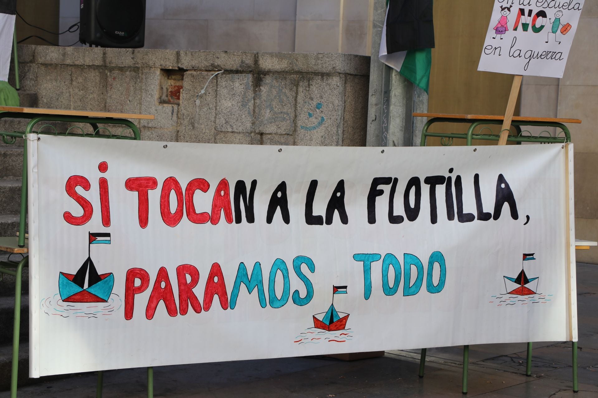 Imágenes de la lectura por Palestina en León