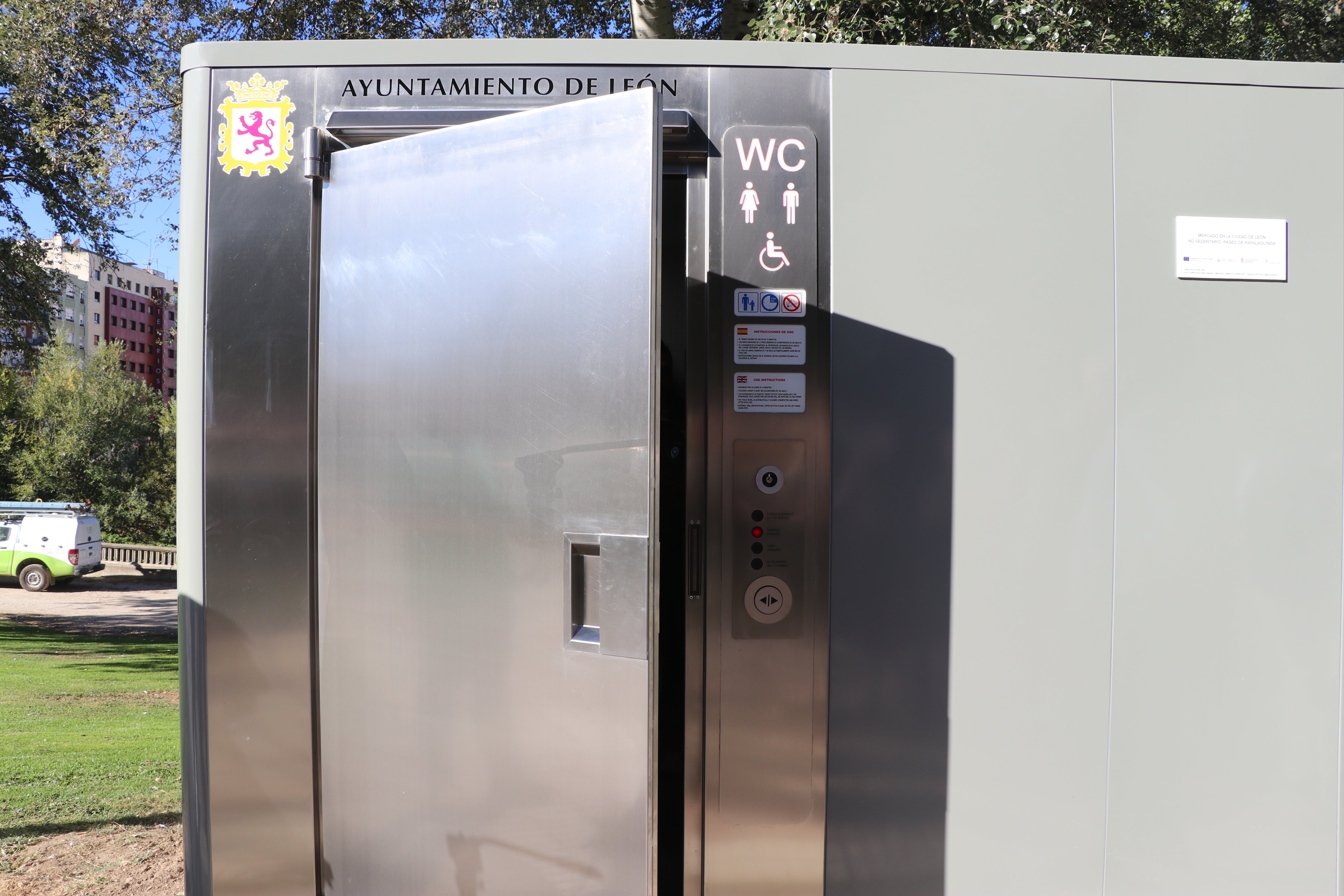 Lasi mágenes de los baños públicos de León