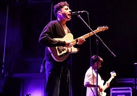 Sanguijuelas del Guadiana actuó en la plaza Mayor de León dentro del Festival Península que se celebra en el marco de las fiestas de San Froilán.