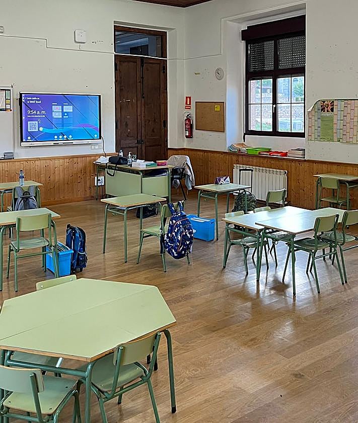 Imagen secundaria 2 - Aula de Oseja de Sajambre, del CRA de Posada de Valdeón.