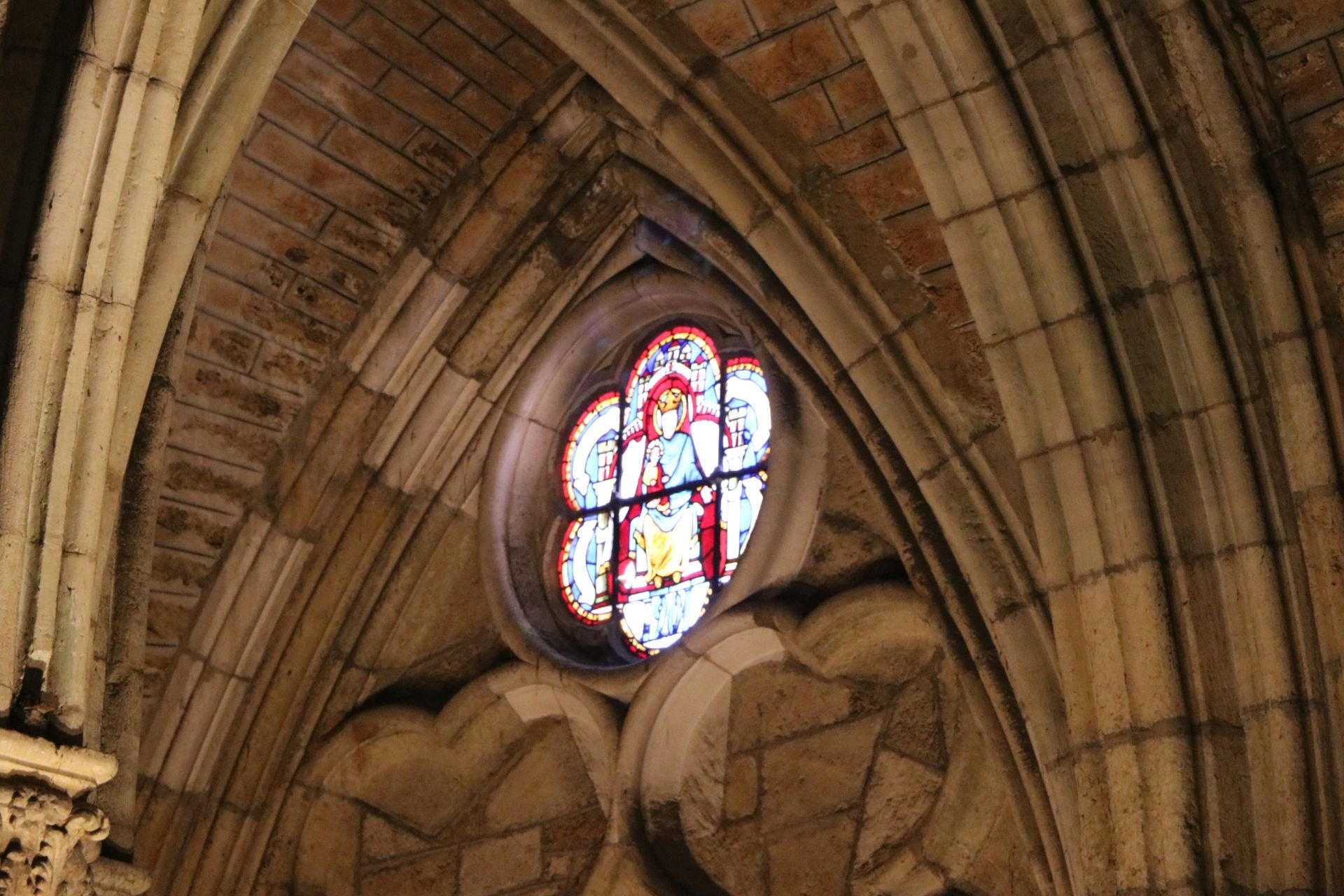 Imágenes de las vidrieras de la Catedral de León