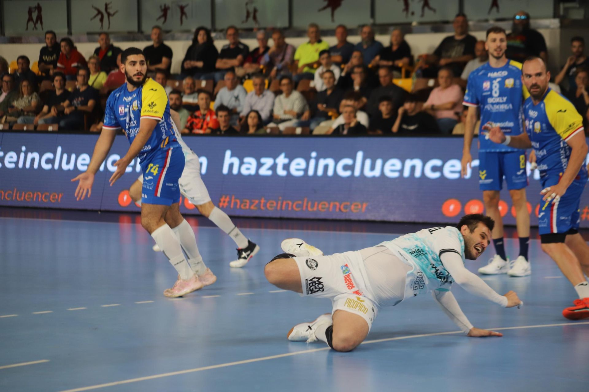 Las imágenes del triunfo del Abanca Ademar ante BM. Caserío